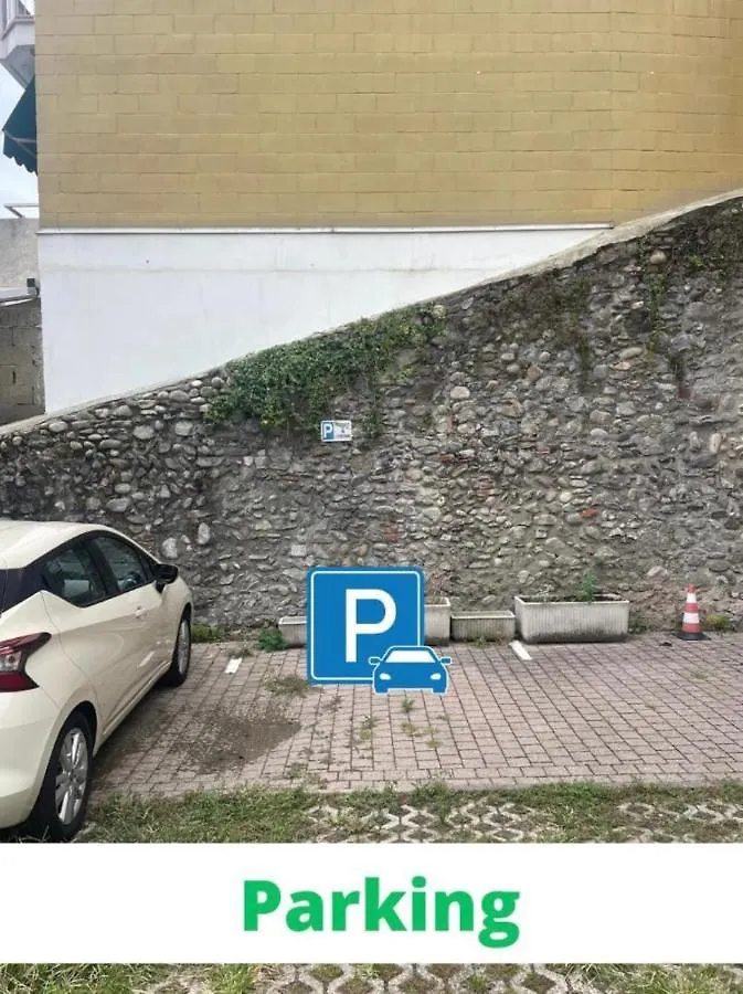 Appartement Leonardo Academy In 5' - Parcheggio Gratis - Laghi & Wi-Fi à Sesto Calende Italie